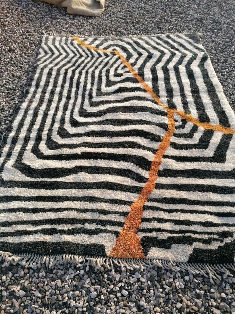 Berber Zebra Rug Zebra Moroccan Rug, Black and White Berber Beni Mrirt Rug (6.5x9.3 Ft ...
