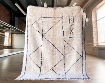 Beni ourain moroccan berber carpet White and Black Beni Ourain Rug  - Authentic Handmade Moroccan Rug - 100% Soft Wool Rug