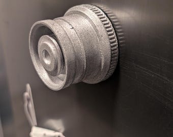 Droid holding bolt with super-strong magnet