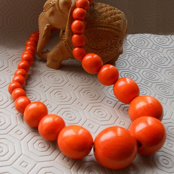 Big orange necklace, Colorful chunky choker