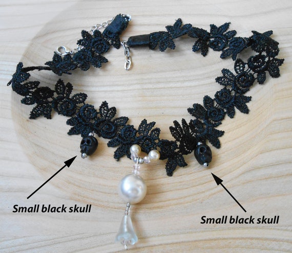 Black Lace Choker Three Pearls Necklace Etsy Canada