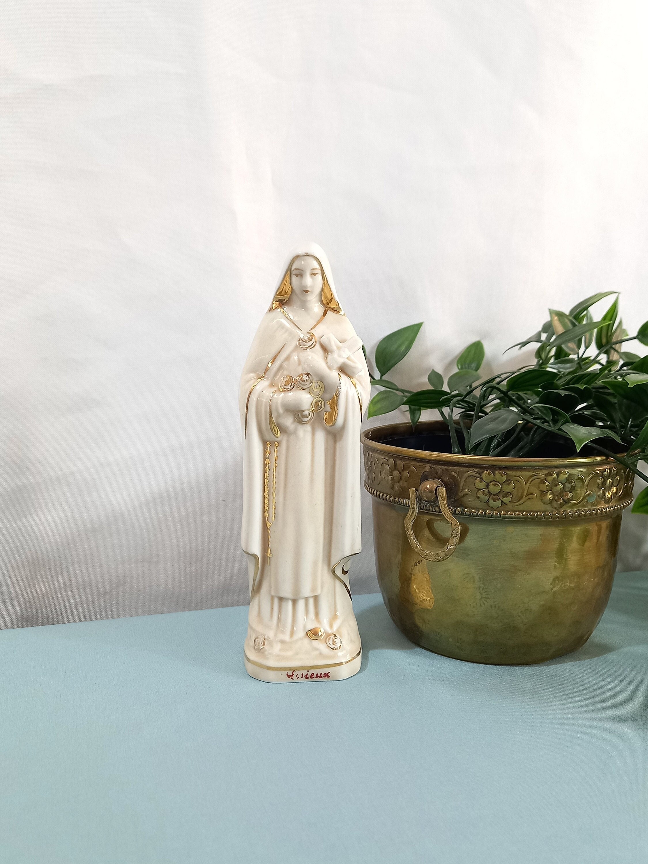 6.22 Porcelaine Sainte Thérèse de Lisieux Statue - Vintage Relique Manteau Catholique Statue