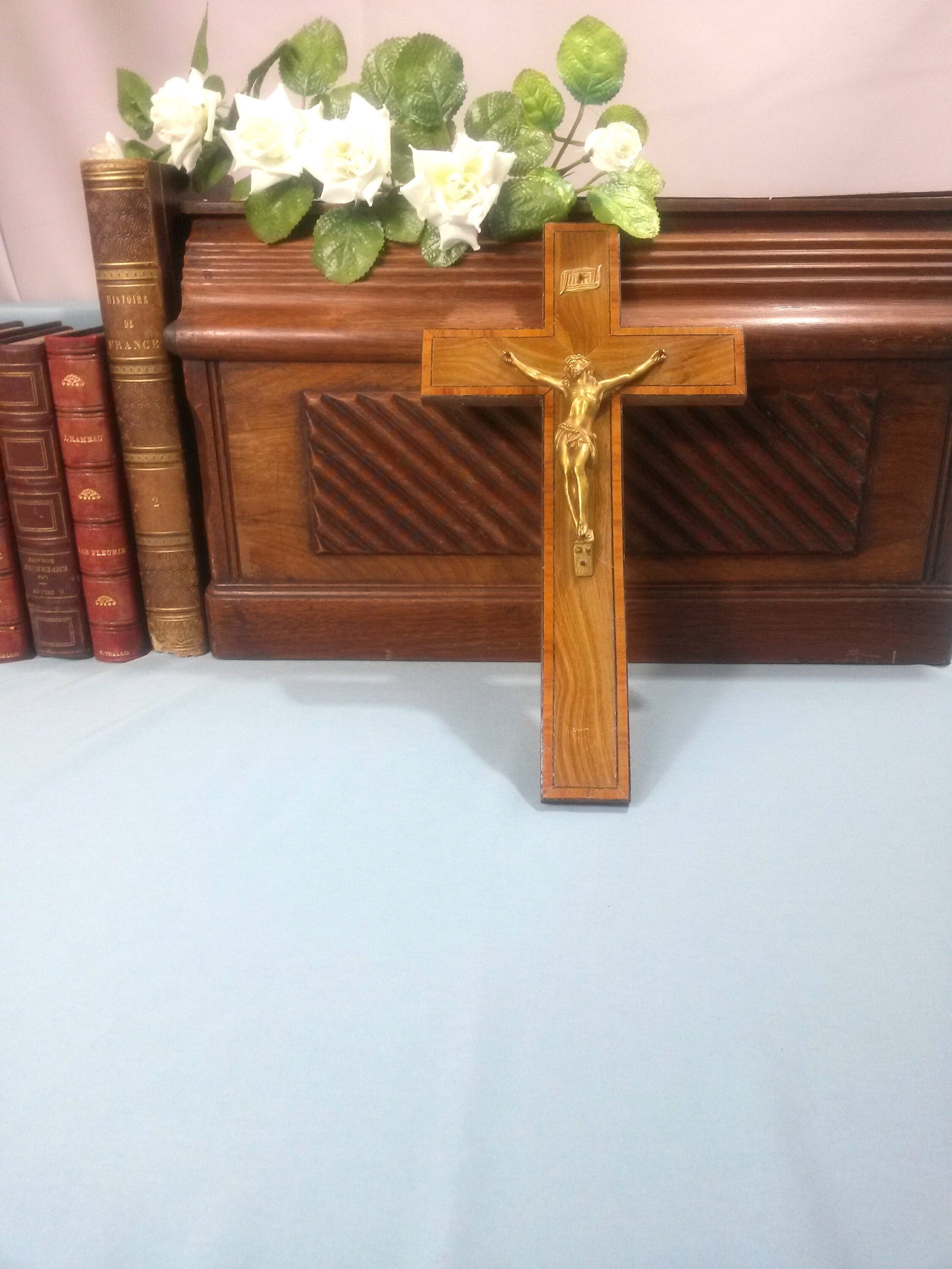 Crucifix Mural Incrusté en Cuivre de 13, 7 Po - Ton Or La Statue Jésus Crucifix France Décor Catholi