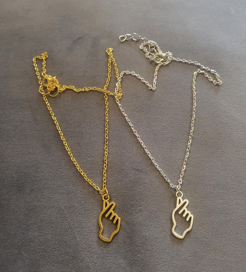 Korean Finger Heart Kpop Necklace Kpop Jewelry, Korean Necklace , Love