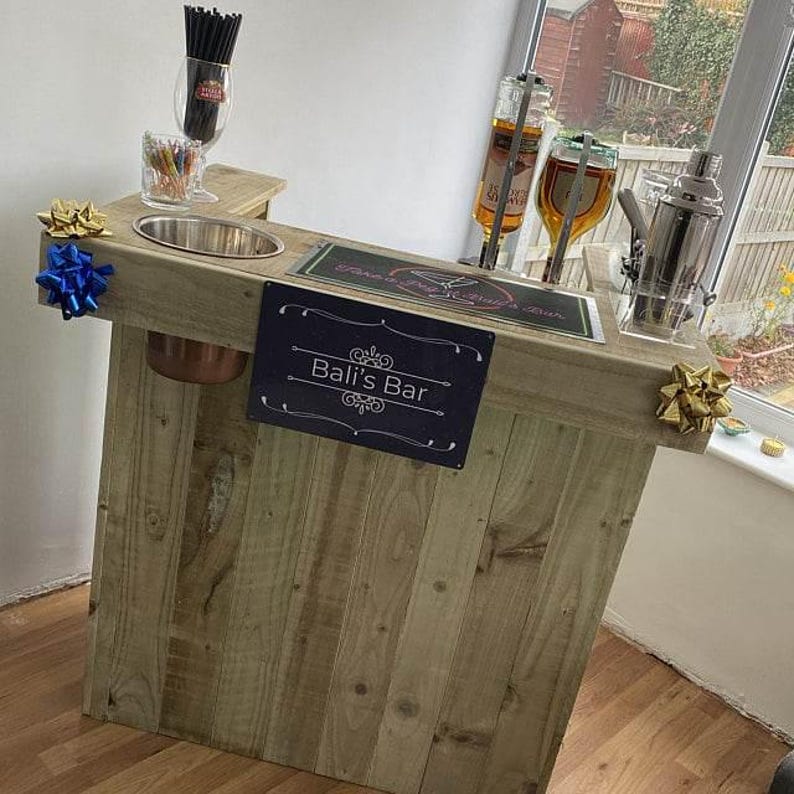 Handmad Timber Garden Bar: Rustic Indoor/Outdoor Home Bar image 20