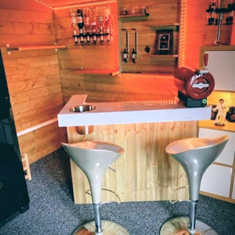 Handmad Timber Garden Bar: Rustic Indoor/Outdoor Home Bar image 15