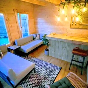 Handmad Timber Garden Bar: Rustic Indoor/Outdoor Home Bar image 3