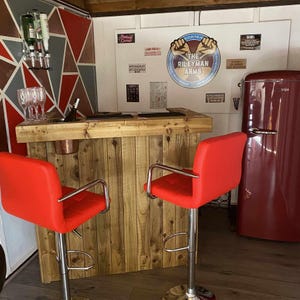 Handmad Timber Garden Bar: Rustic Indoor/Outdoor Home Bar image 2