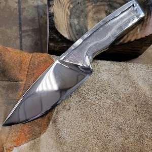 The Full White, (23cm) Raw forge knife, French craftsmanship, forged in the old fashioned way, original knife, unique knife, artistic knife
