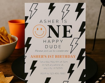 EIN glücklicher Dude | Bearbeitbare Geburtstagseinladung | 1.Geburtstags-Party | Cooler Dude Geburtstag | Retro-Kid | Kleiner Junge | Erste Geburtstagseinladung
