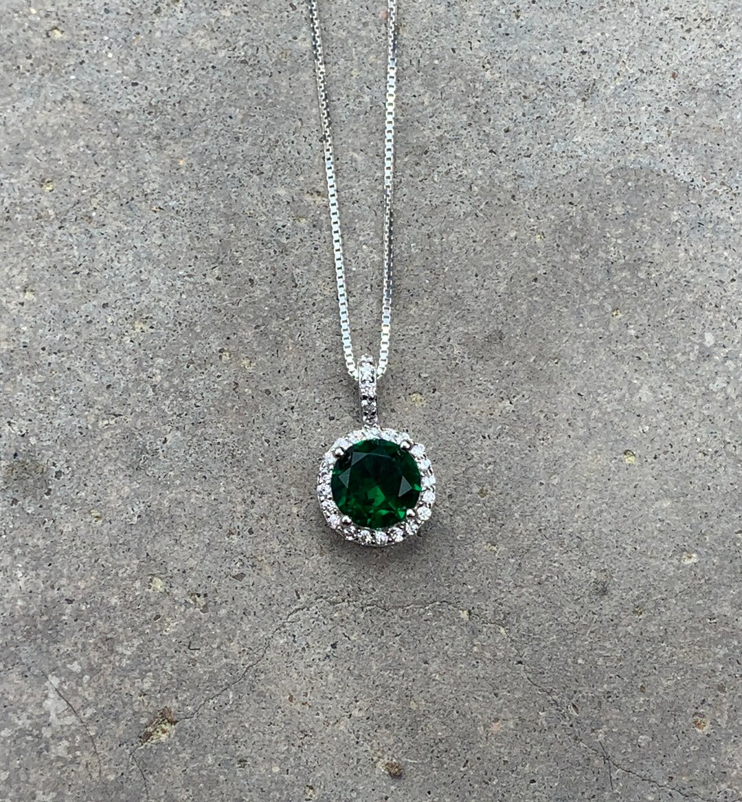 •INVOKE• emerald + silver necklace (16