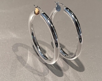 Stora silverörhängen • 925 sterlingsilverörhängen från HarperSilver • Breda 3,8 cm, 5 cm, 6,5 cm • Present till henne