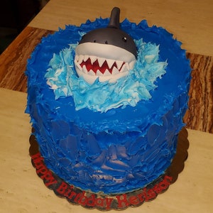 Shark fondant cake topper