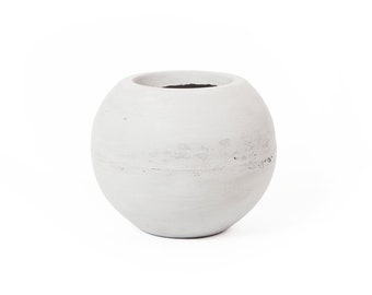 Handcrafted Concrete Bonsai Planter: Round Indoor Outdoor Pot