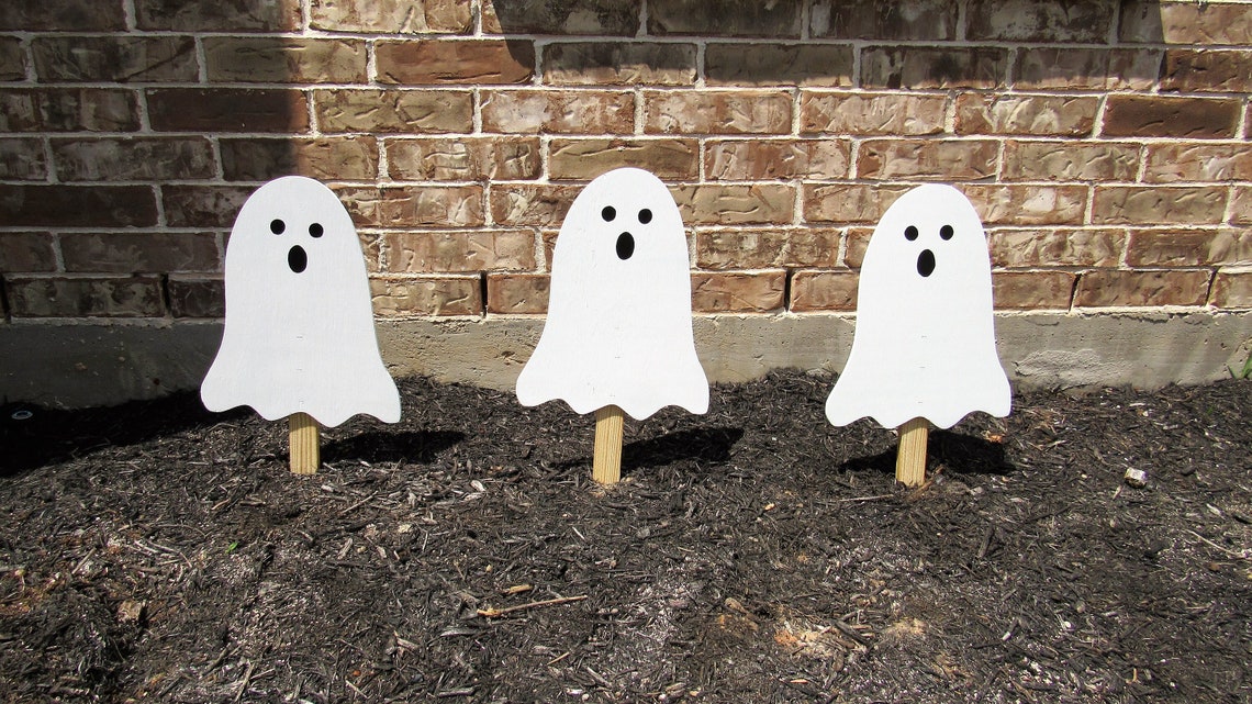 Set of 3 Ghost Yard Art Ghost Yard Art Halloween Ghost Etsy