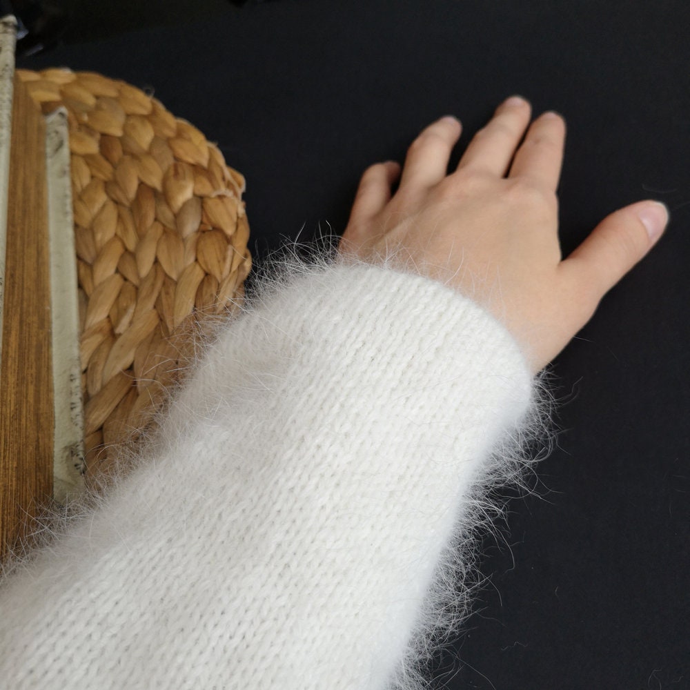 Angora yarn, off white angora, long hair angora yarn, lond hair rabbit yarn, very fluff angora, yarn non cones, 100 gram