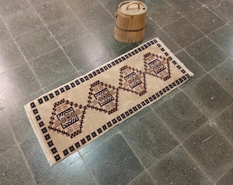 Vintage Turkish Oushak Rug Runner, Wool Hallway Rug (1'7 x 4'1)