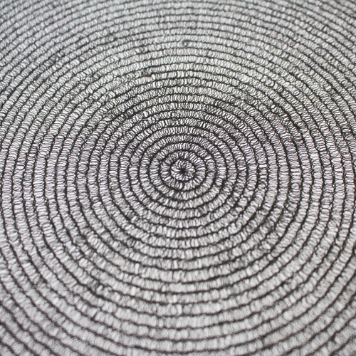 DRAWING • 1x 40cm • minimal shops • circle • spirals • black on white