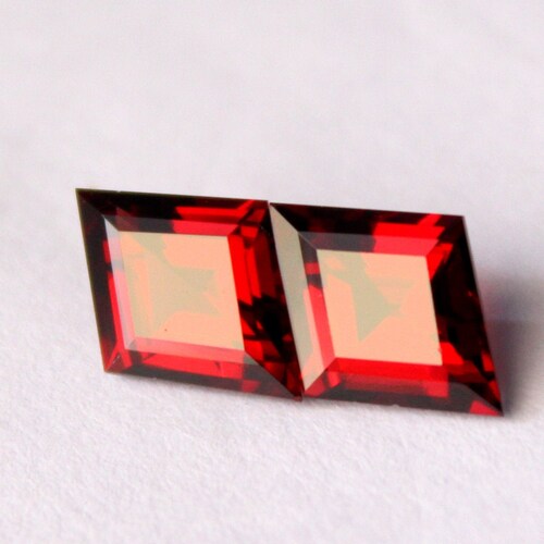 Red Garnet shops Mozambique Faceted Lozenge Cut Pair Gemstones - Loose Gemstones, Semi Precious Gemstones, 4.70 CT 12x8x5MM,Red Garnet For Earring