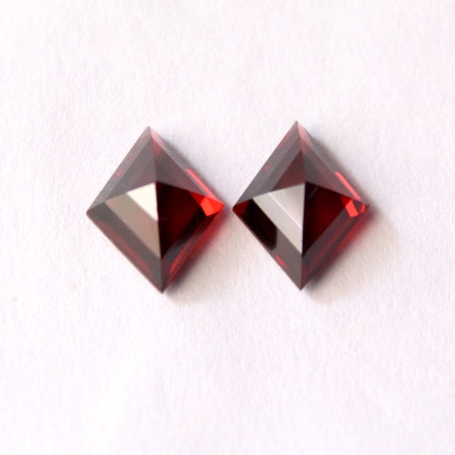Red Garnet shops Mozambique Faceted Lozenge Cut Pair Gemstones - Loose Gemstones, Semi Precious Gemstones, 4.70 CT 12x8x5MM,Red Garnet For Earring