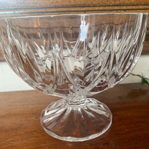 Vintage Crystal Bowl, Vintage Footed Crystal Bowl Heavy Deep Cut Crystal Footed Bowl, Crystal Footed Bowl image 2