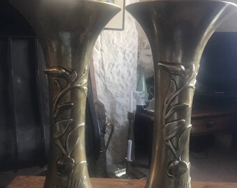 Jugendstil Paar Vasen aus Messing