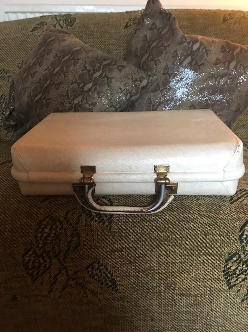 Vintage Revelation Leather Vanity Case