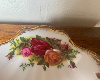 ヴィンテージ ロイヤルアルバート オールドカントリーローズ シェル