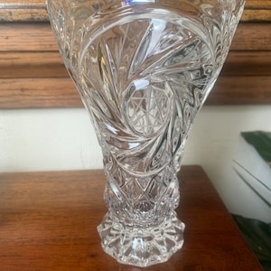 Vintage Heavy Crystal Vase, Cut Crystal Flower Vase, Vintage Crystal Vase, Vintage Pinwheel Etched Vase