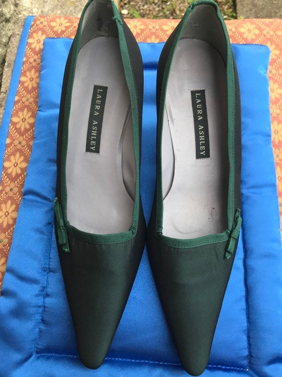green shoes kitten heel