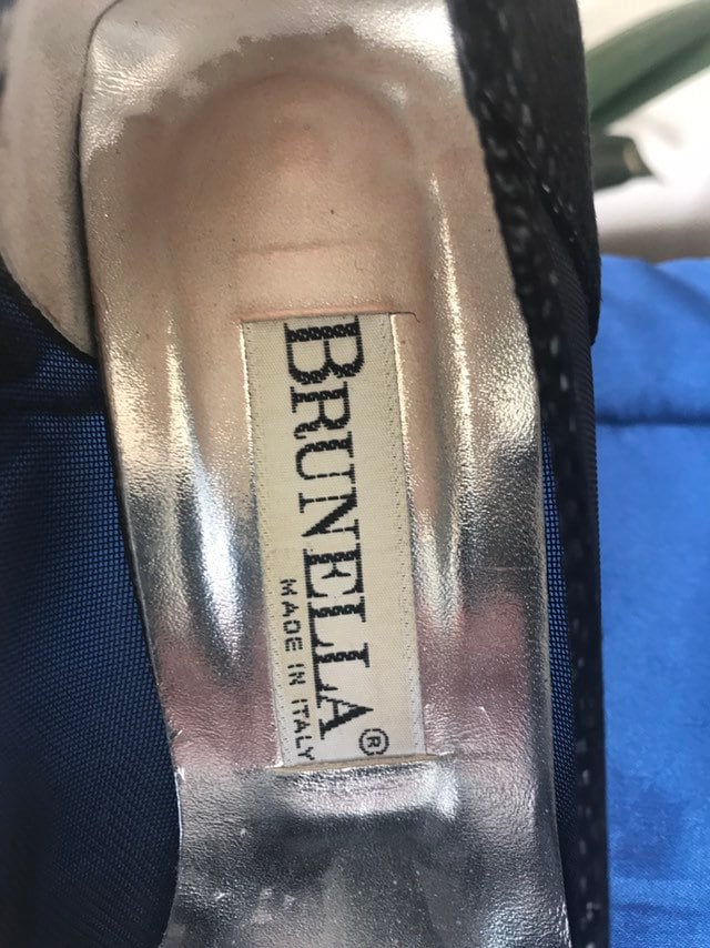 BRUNELLA パンプス　MADE IN ITALY Vintage Black Brunella Italian Suede Patent and Lace Design