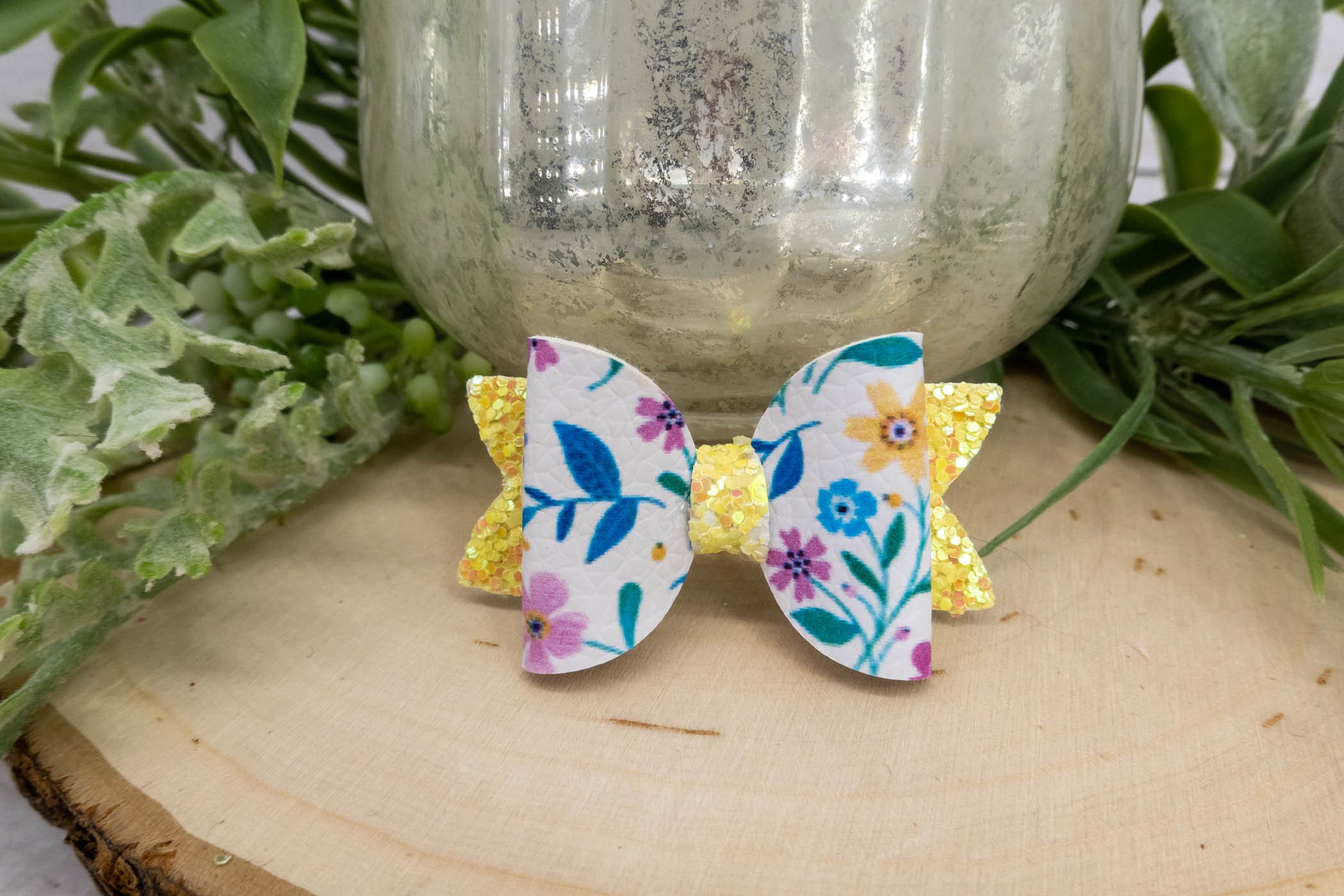 mignons arcs de poils chien. jaune, bleu floral paillettes dog bow. fille chien barrette. petite pince à cheveux options centre. yorkie, maltais