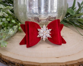 Wunderschöne rote Wildleder Haarschleife. Strass Mitte. Mädchen oder Junge Hund Haarspange. Kleine Hunde Haarspange. Hochzeit. Yorkie Morkie Malteser Shih Tzu