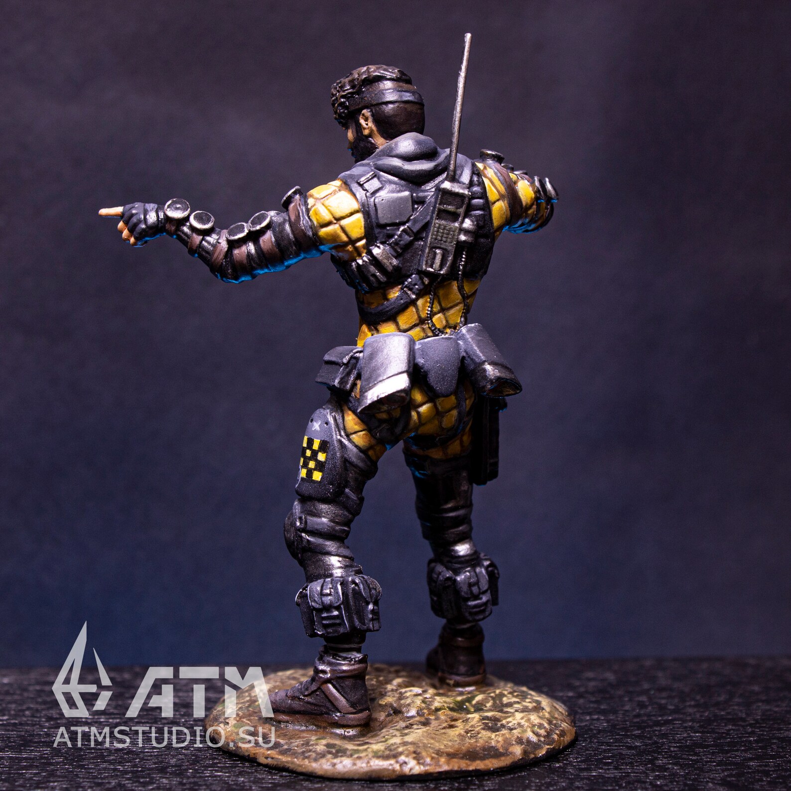 Mirage Apex Legends metal statuette scale 1/24 75mm | Etsy