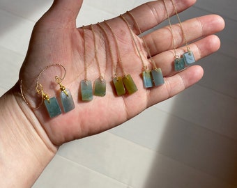 100% Natural icy watery deep sea blue/green/gray safe and sound dangling Guatemala jadeite Jade earring Q125