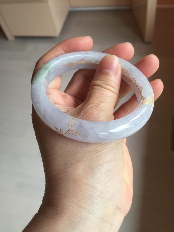 58.5 mm 認定100%天然タイプA 氷のような水のような緑/薄紫色の彫刻と