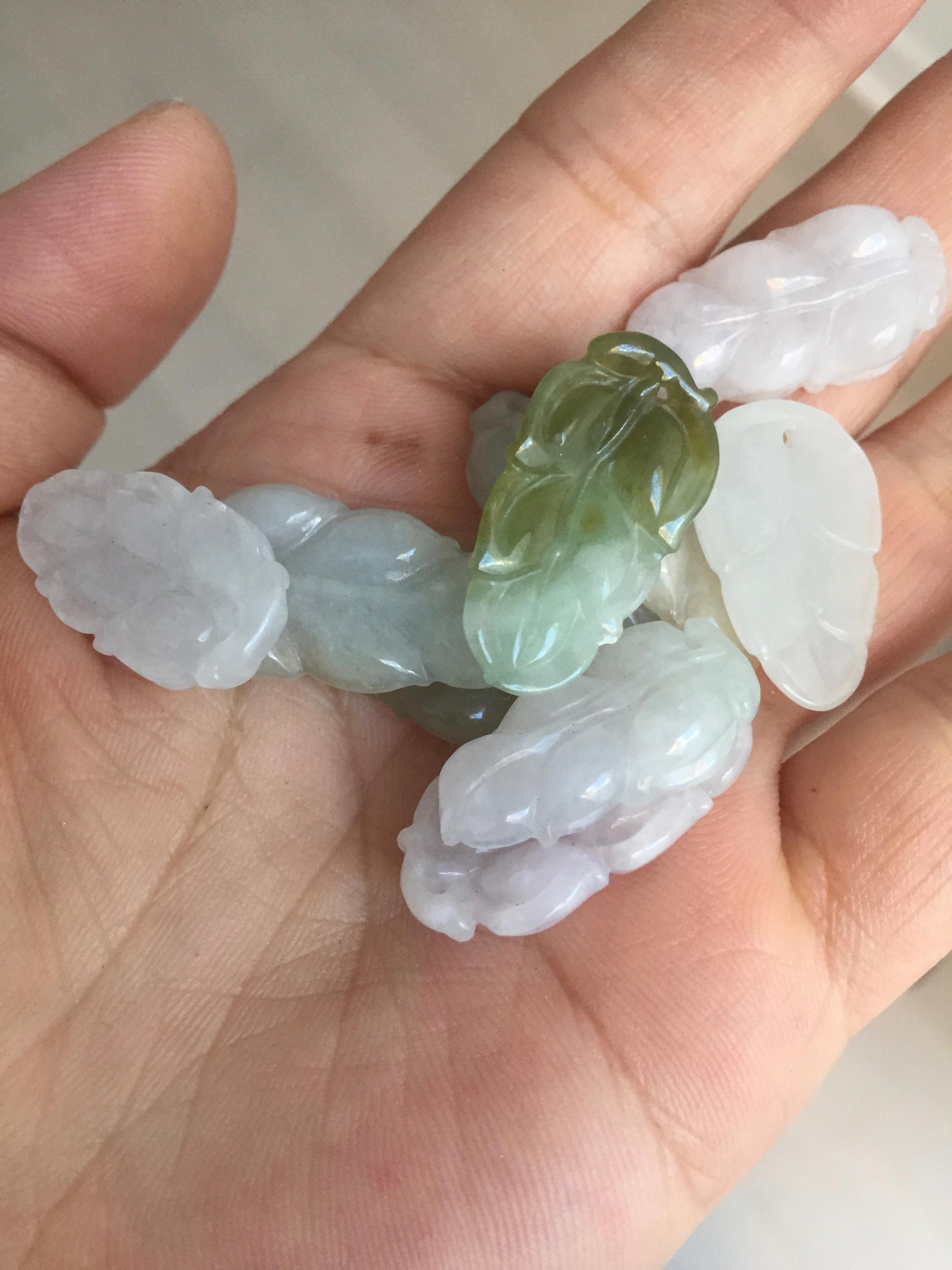 天然翡翠 氷グリーンのリーフペンダント 完全天然 100%天然タイプA、氷のような水のような白紫緑の翡翠の葉ペンダント