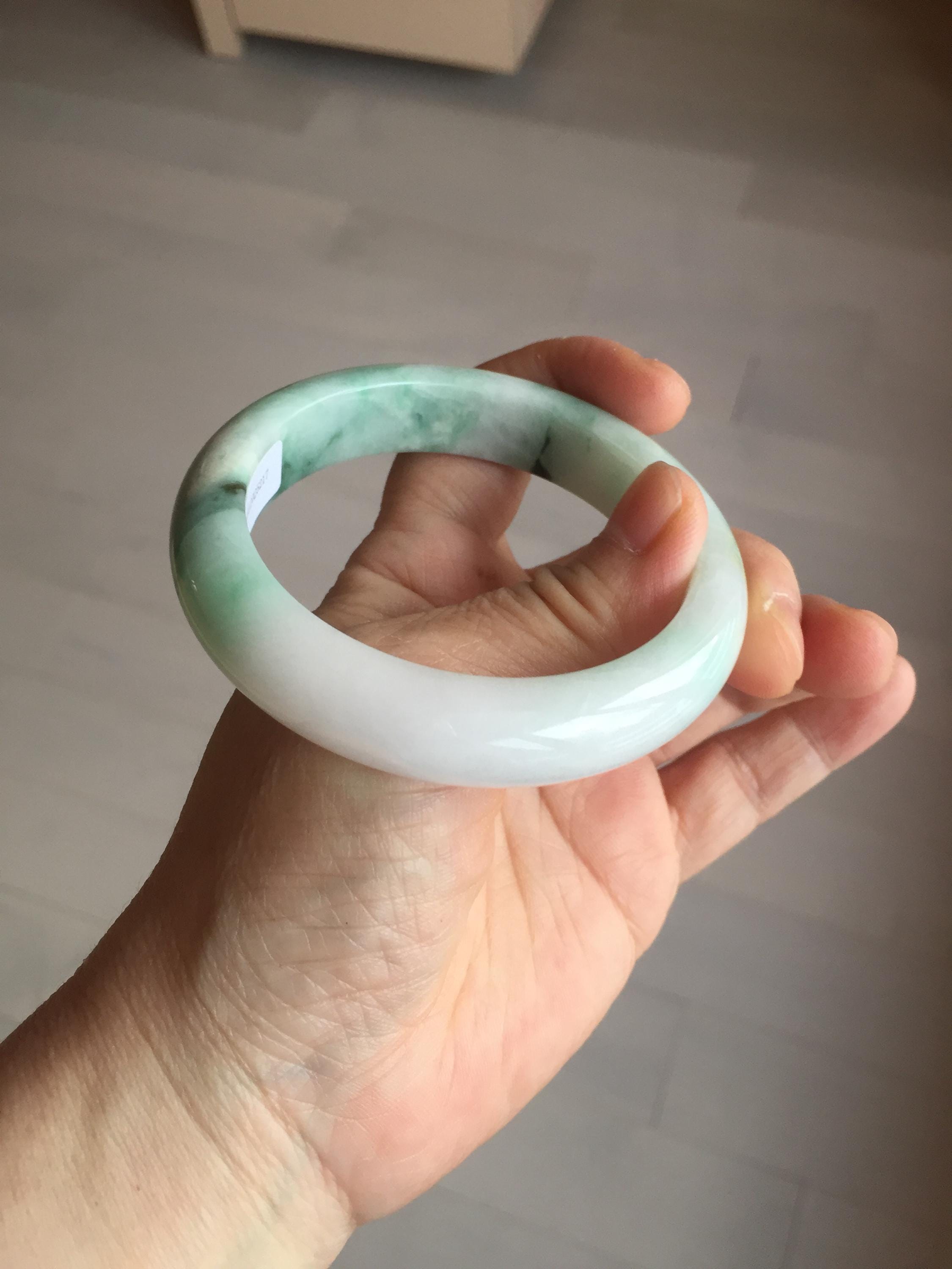 56.7 mm 認定 100% 天然タイプ A サニーグリーン/ホワイト ジェダイト