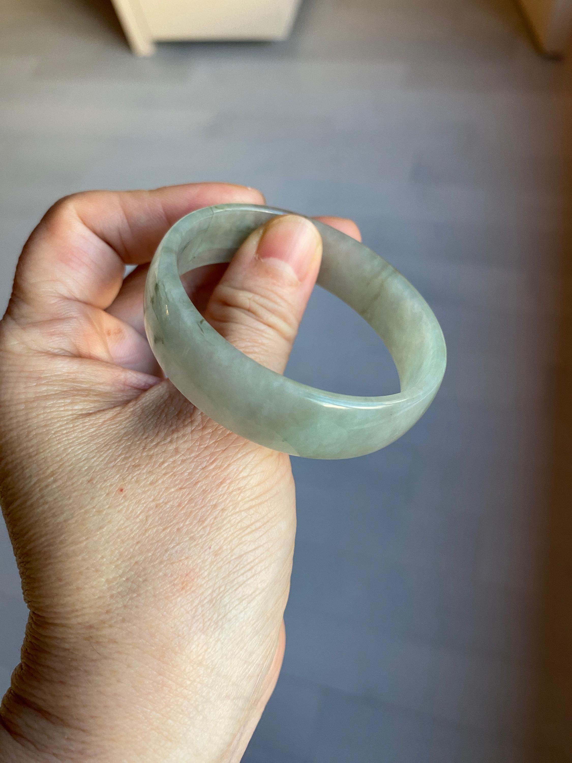 49mm 認定タイプA 100%天然 氷のように澄んだ水のような淡い緑/灰色 