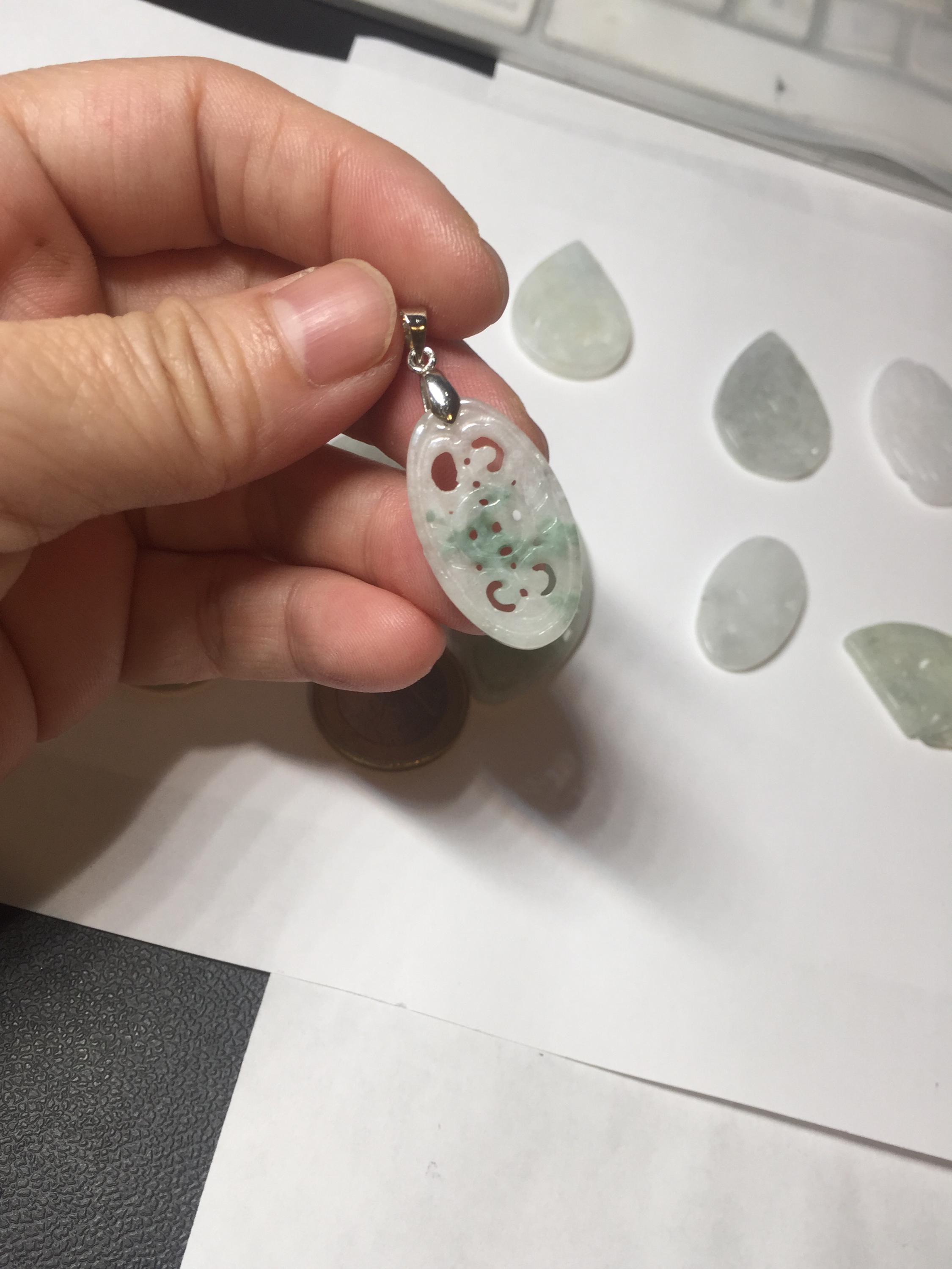 100%天然タイプA 淡緑紫白の透かし彫り翡翠ペンダント BP183 - Etsy 日本