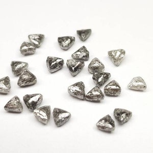 Rough Diamond, 1.50 Carat Lot ! Natural Trillion Cut Rough Diamond, Salt And Pepper Raw Diamond ! Natural Diamond 4-5 Pcs.