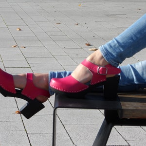 Ready to ship US 5,Women sandals,Clogs 5,Heel black sandals,Heel pink shoes,Leather sandals,Pink heel,Women clogs,Swedish clogs,Black heel