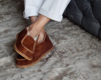 Ready to ship,Men warm slippers, Gift for him,Wool sllippers,Winter slippers,Leather slippers,Christmas gift,Men leather moccasins,Handmade