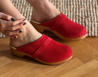 Red Suede Swedish Clogs, Low Heel Clogs, Women Full Toe Clogs, Closed Toes Mules, Wooden Platform, Handmade Clogs, Navona Clogs, Rina