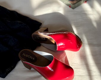 Luca - Red Patent Leather Swedish Clogs,Black Patent Leather Clogs,Black Mule Clogs,Closed Toes Mules,Red Patent Leather Clogs,Navona Clogs