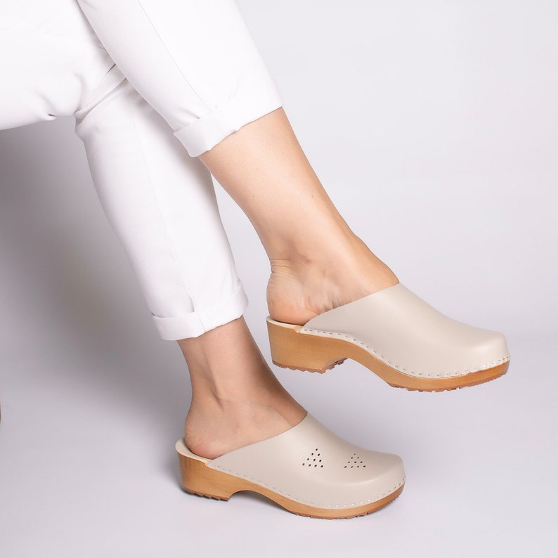 Zapatos de mujer de verano zuecos de cuero para mujeres Etsy España