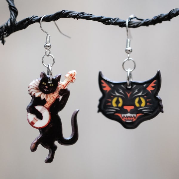 Retro Halloween Cat Earrings, Banjo Cat, Scaredy Cat