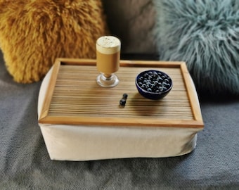 ZEBRANO - Tamaño L / Bandeja para computadora portátil Bandeja para regazo Escritorio para computadora portátil Mesa para cama Bandeja ergonómica para manzana Soporte para computadora portátil Bandeja para cama Bandeja de madera Mesa de desayuno