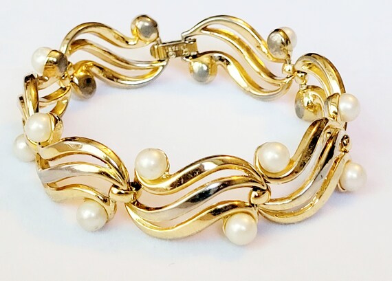 Trifari jewelry bracelet best sale