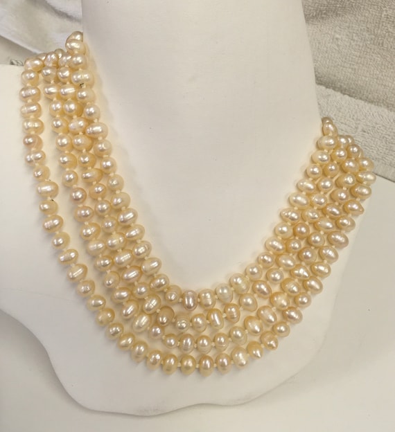 Fresh water pearl necklace